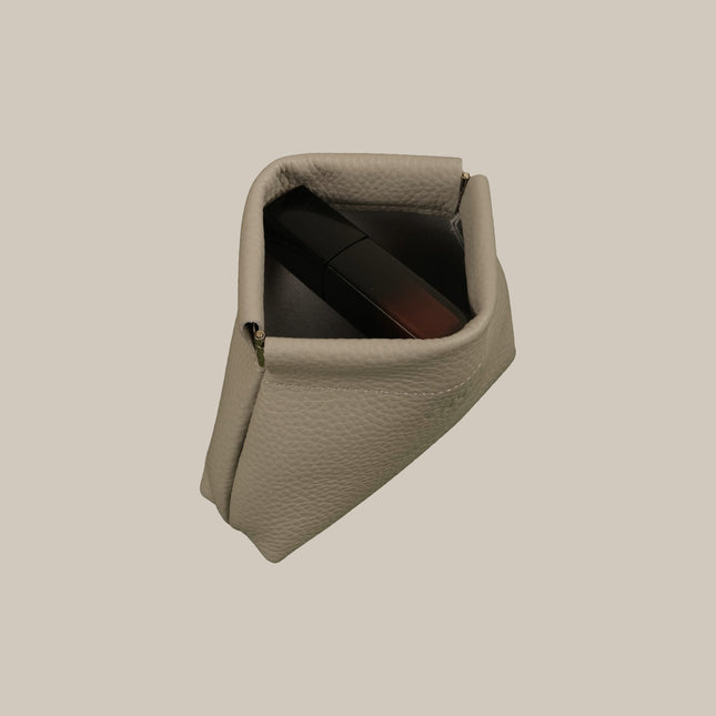 Taupe - Ivy 331 Compact Squeeze Pouch